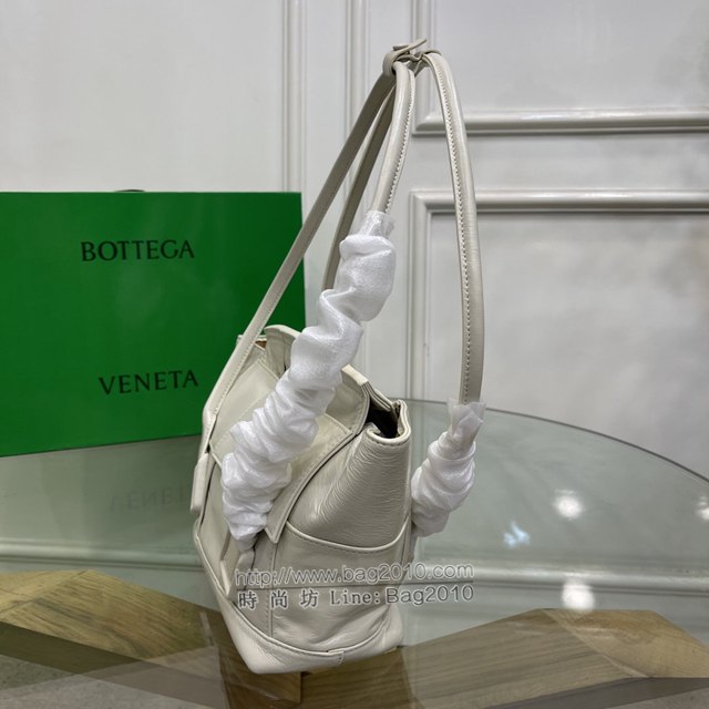 Bottega veneta高端女包 96009s小號 寶緹嘉新款Arco33油蠟皮手提包 BV經典款小牛皮arco女包  gxz1324